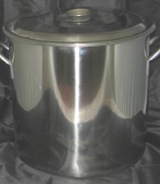 32 Litre Boiling Pan with Tap & Strainer